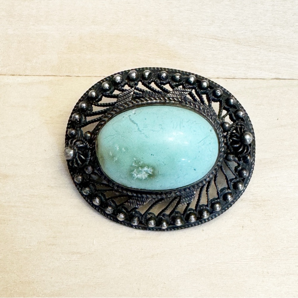 Beautiful Vintage Brooch Oval Turquoise Black Antique Silver 800 or 925 Ornate